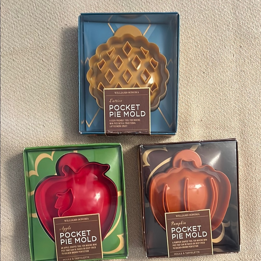 Williams Sonoma Pocket Pie Mold Set - Apple, Pumpkin & Lattice